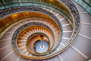 Bramante-Treppe im Vatikanischen Museum, Bildnachweis: Sean Pavone / Shutterstock.com