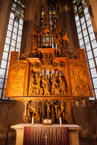  Innenraum der St. Jakobskirche, hölzerner Altar "Heiliges Blut". Rothenburg Ob der Tauber (Bayern, Deutschland), Bildnachweis: volkova natalia / Shutterstock.com