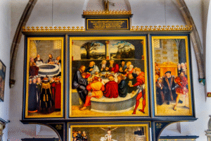 Altarbilder von Lucas Cranach dem Älteren in der St. Marien Stadtkirche (Wittenberg), Bildnachweis: Bill Perry / Shutterstock.com