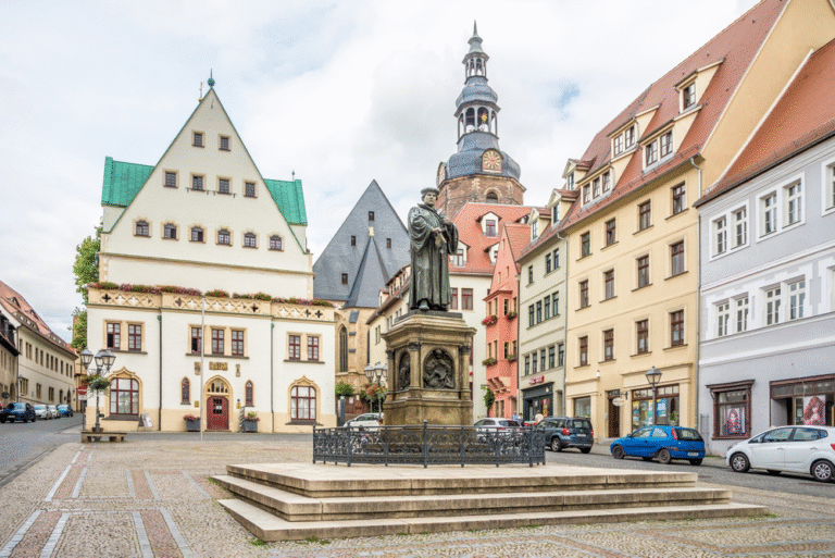 Wo Wurde Martin Luther Geboren Martin Luther einfach erklärt mit Steckbrief, Video & Biografie