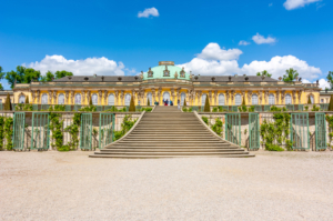 Schloss Sanssouci in Potsdam, Bildnachweis: Mistervlad/shutterstock.com