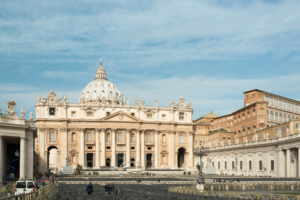 Petersdom und Petersplatz in Rom, Bildnachweis: Penofoto/shutterstock.com