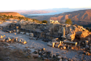 Gadara Nymphäum, Bildnachweis: Keilholz/shutterstock.com