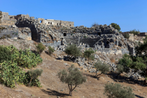 Ruinen des Westtheaters von Gadara, Bildnachweis: Kasbah/shutterstock.com
