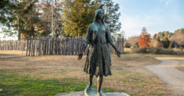 Pocahontas Statue in Jamestown, Bildnachweis: Michael Gordon / Shutterstock.com