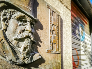 José Echegaray Hauswand in Madrid; Bildlizenz: Vivvi Smak / Shutterstock.com