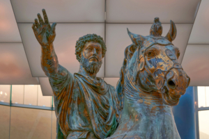 Reiterstatue von Markus Aurelius in Kapitolinischen Museen, Bildnachweis: Yuri Turkov / Shutterstock.com
