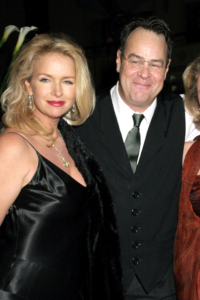 Dan Aykroyd mit Ehefrau Donna Dixon, Bild von 2005, Bildnachweis: Everett Collection / Shutterstock.com
