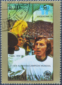 FIFA WM-Gedenkbriefmarke mit Jürgen Grabowski, Bildnachweis: ilapinto / Shutterstock.com