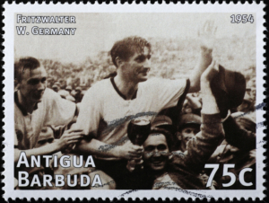 WM 54 Gedenkbriefmarke mit Fritz Walter, Bildnachweis: Spatuletail / Shutterstock.com