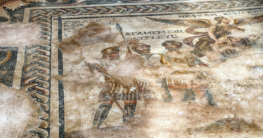 Bodenmosaik von Agamemnon und Szene aus der Ilias, gefunden in Perge, aufbewahrt in Antalya (Türkei). Bildnachweis: Steve Estvanik / Shutterstock.com