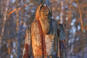 Odin Holzskulptur, Bildnachweis: Drakuliren/shutterstockcom